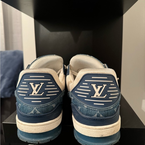 Louis Vuitton trainers - Picture 4 of 4